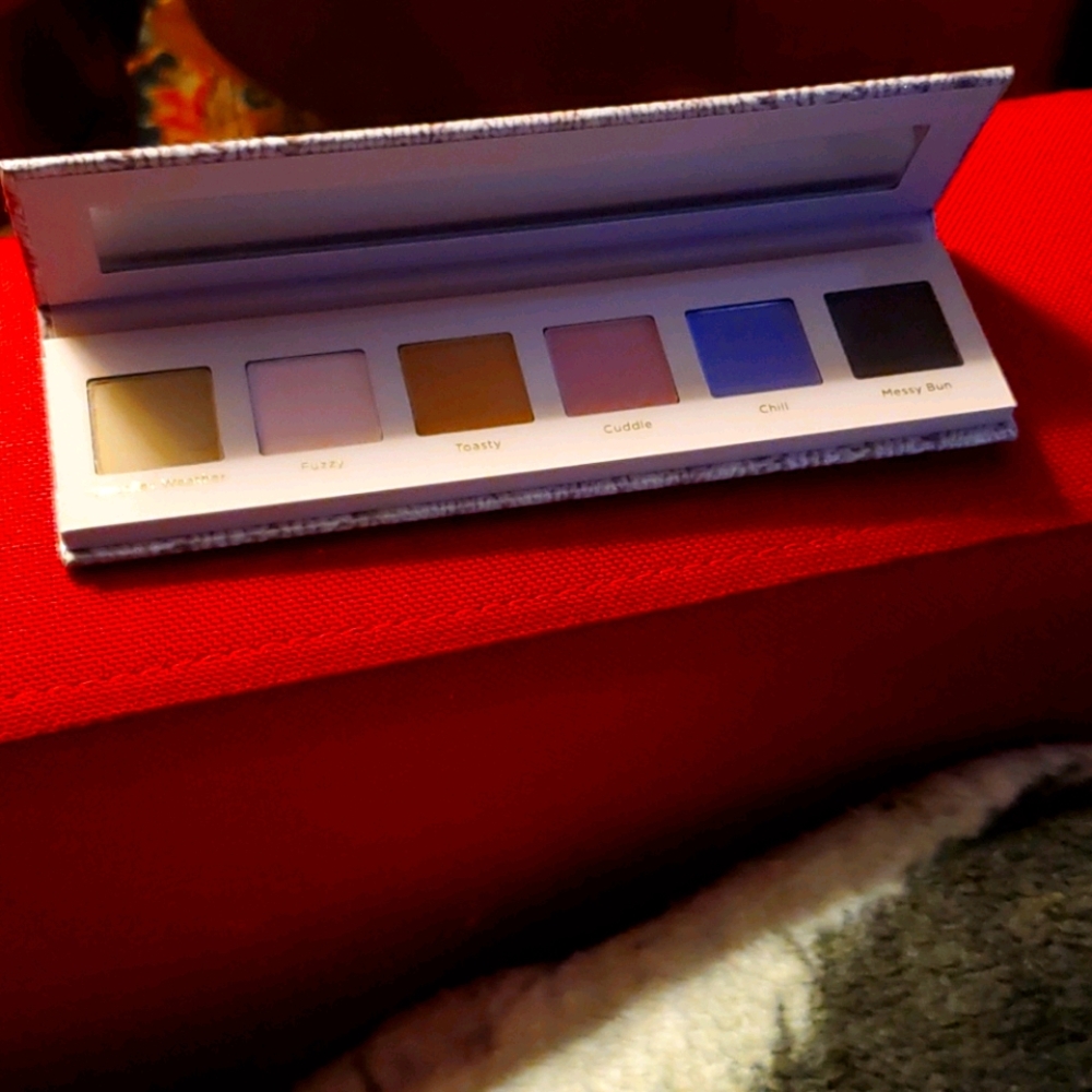 Dominique cosmetics eye shadow